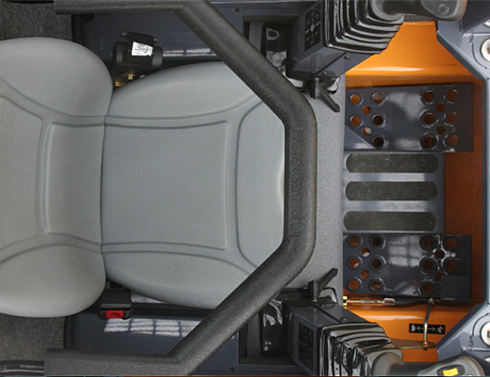 Мини погрузчик Mustang 2056