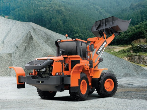 Фронтальные погрузчики Doosan DL 200