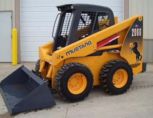 Мини погрузчик Mustang 2066