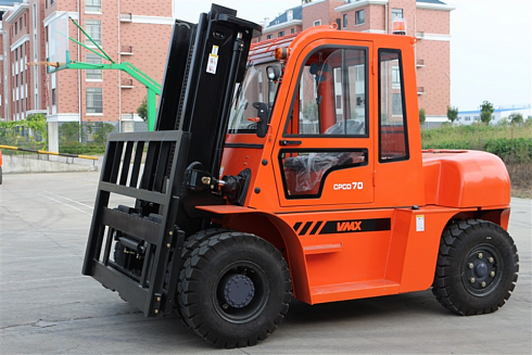 Вилочный автопогрузчик Vmax CPCD70