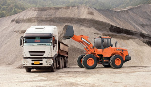 Фронтальные погрузчики Doosan DL 200