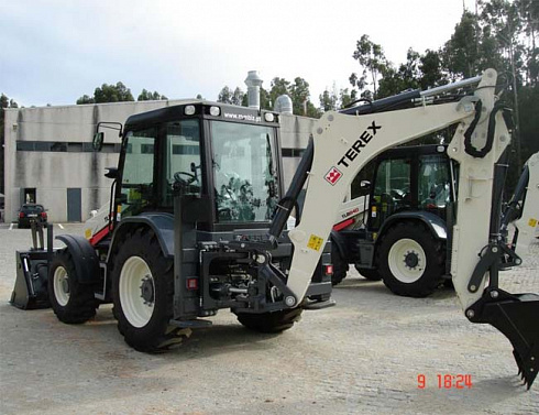 Экскаватор-погрузчик TEREX 840 TLB (Великобритания)