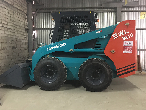 Мини погрузчик SUNWARD SWL3210