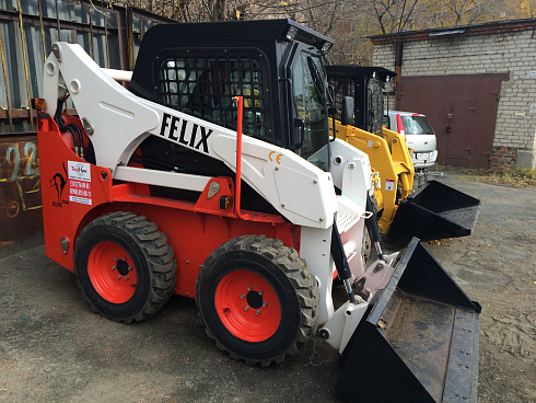 Мини погрузчик DONGIN FELIX 950J