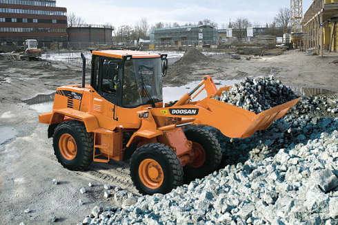 Фронтальные погрузчики Doosan DL 160